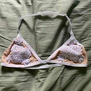 OVER THE NECK LACY BRALETTE